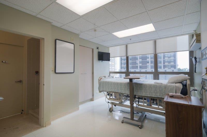 Patient Room 4 - Chicago North