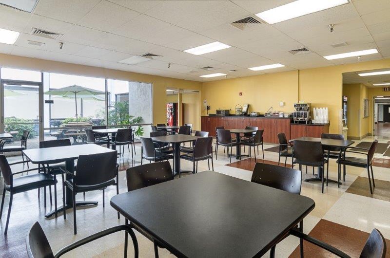 Cafeteria1 - Ontario